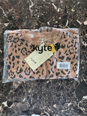 Kyte Baby Latte Leopard Zip Romper